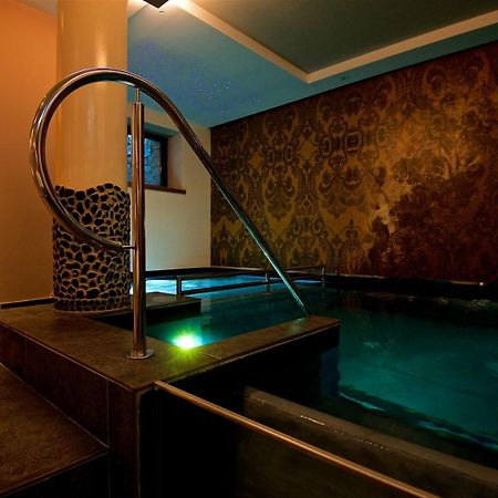 Albergo Caffe Centrale เมซโซโคโรนา ภายนอก รูปภาพ