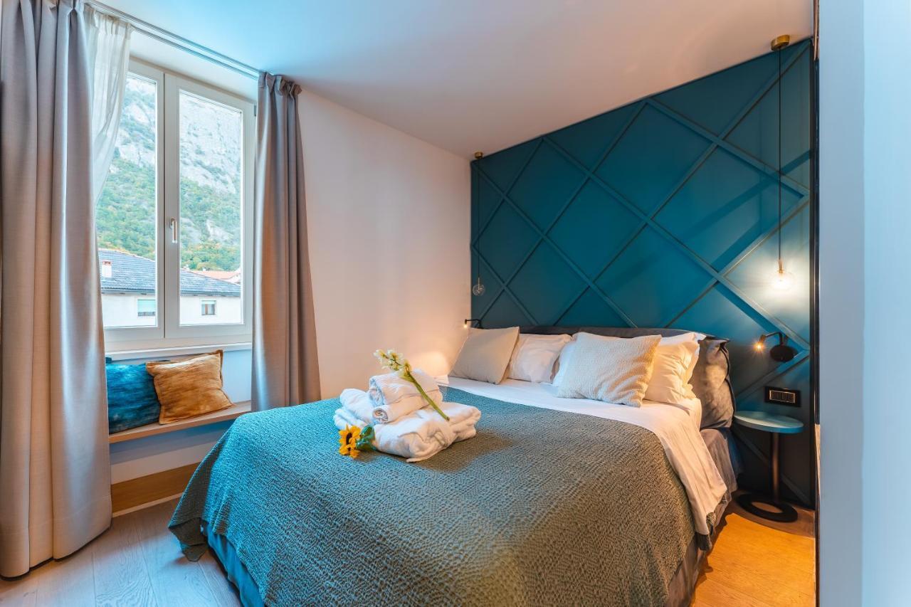 Albergo Caffe Centrale เมซโซโคโรนา ภายนอก รูปภาพ