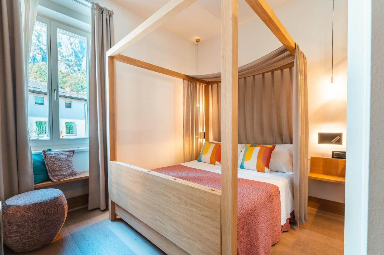 Albergo Caffe Centrale เมซโซโคโรนา ภายนอก รูปภาพ