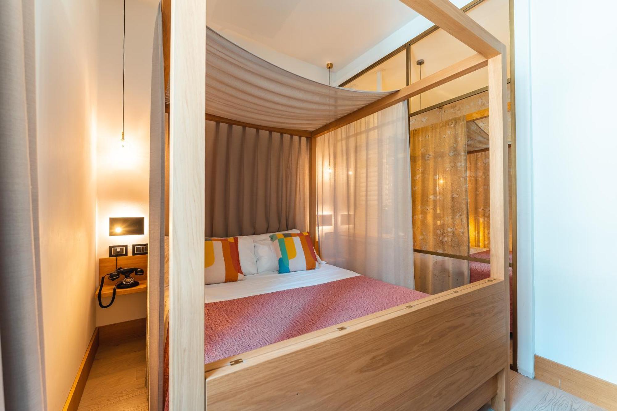 Albergo Caffe Centrale เมซโซโคโรนา ภายนอก รูปภาพ